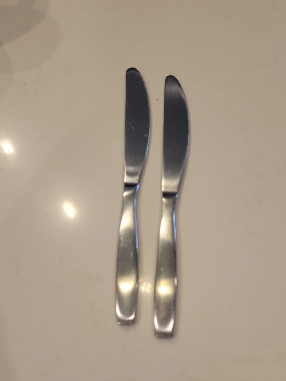 Oneida Knives In EUC